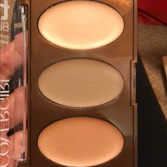 COVERGIRL® truBLEND Contour Palette - Picture 3 of 5